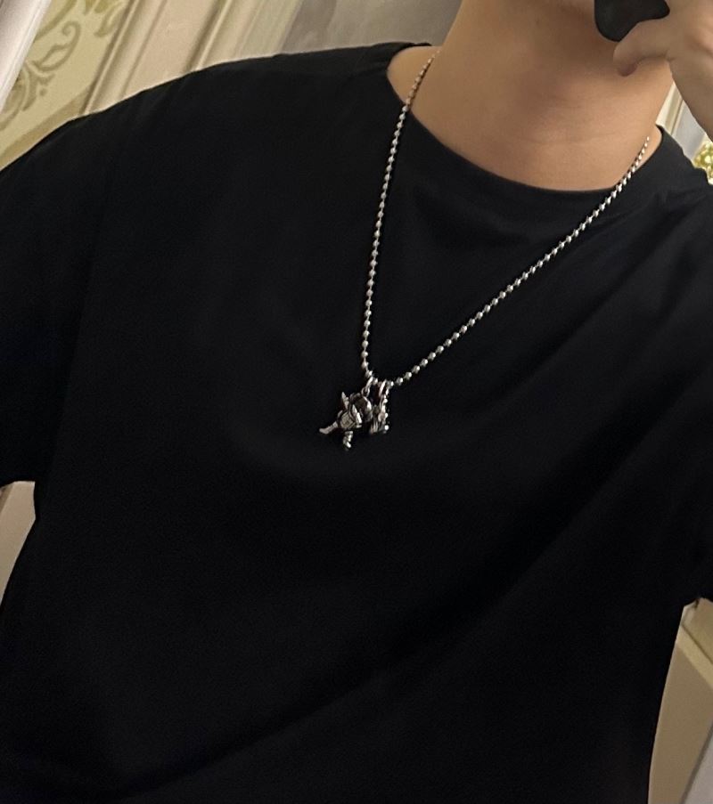 Louis Vuitton Necklaces